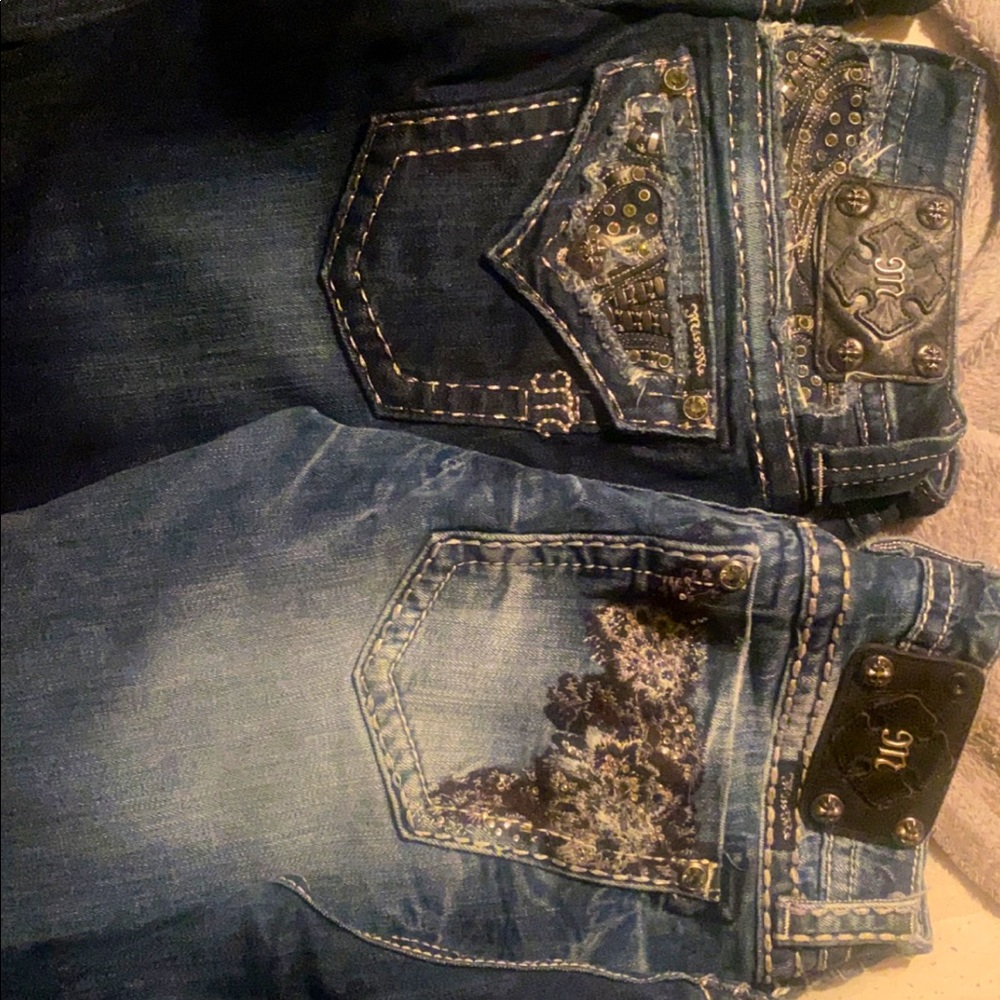 Super cute MissMe Jeans… no damage at all….